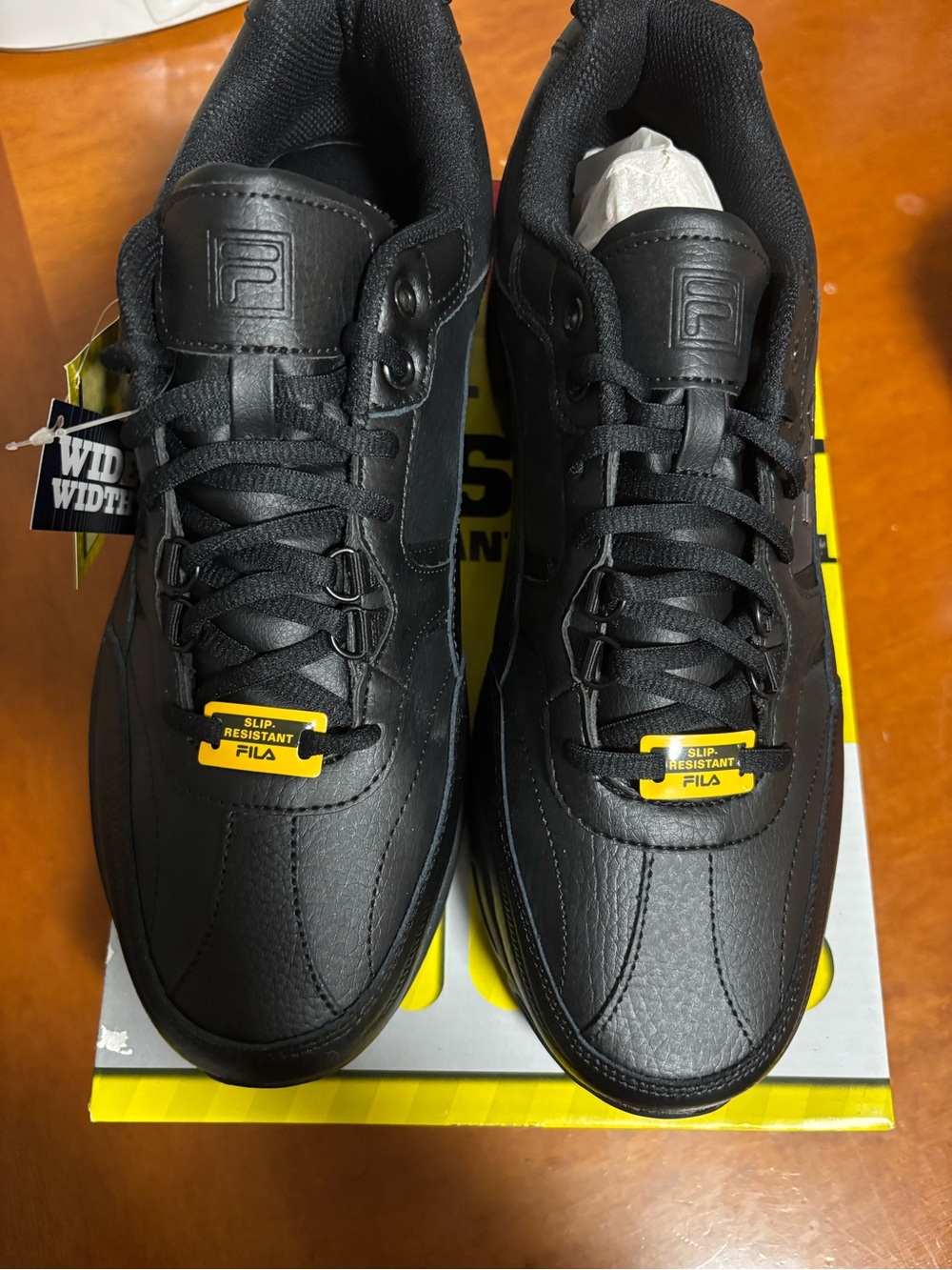 NEW Fila Memory Workshift SR Slip Resistant Shoes Wide 4E